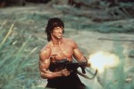 Rambo II - Der Auftrag – Rambo (Sylvester Stallone) hat nur noch ein Ziel: Er möchte die Gefangenen befreien und mit dem Verantwortlichen abrechnen ...