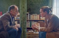 In Therapie – Philippe (Frédéric Pierrot) eröffnet Esther (Carole Bouquet), dass ihre Befürchtungen eingetreten sind …