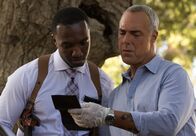 Bosch – Jerry Edgar (Jamie Hector, l.); Harry Bosch (Titus Welliver, r.)