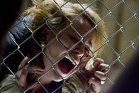 The Factory – In der Hand eines Wahnsinnigen: Abby (Mae Whitman) ...