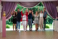 Das große Backen – v.l.n.r.) Cane; Julian; Claudia; Carolin; Ferhat; Tamara; Evelin; Steffen
