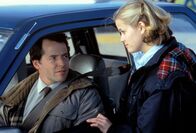 Election – Um Schulsprecherin zu werden, wirft Tracy Flick (Reese Witherspoon, r.) alles in die Waagschale: Gekonnt becirct sie ihren Lehrer Jim McAllister (Matthew Broderick, l.) ...