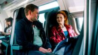 Liebe möglicherweise – Devid Striesow (Michael), Jana McKinnon (Viktoria).