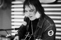 Françoise Hardy - Die Diskrete – Der US-amerikanische Sänger Anton Newcombe