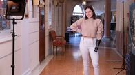 einfach Mensch – Gina Rühl nennt sich selbst "die einarmige Prinzessin". Nach einem Verkehrsunfall musste ihr der linke Arm amputiert werden. Als erste Frau mit Behinderung ist sie 2022 zur Vize Miss Germany gekürt worden.
