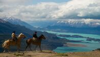 Wildes Patagonien – Unterschiedlicher könnte es nicht sein: Im Süden Patagoniens verhindern eisige Winde beinahe jede Vegetation, der Westen dagegen beheimatet zahlreiche seltene Tiere und Pflanzen ...