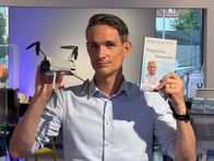 Stationen – Moderator Benedikt Schregle unter anderem in BayernLab in Eichstätt.