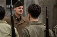 Inglourious Basterds – Himmelfahrtskommando: Leutnant Aldo Raine (Brad Pitt) befehligt einen Trupp jüdischer Soldaten, "Bastards" genannt, die hinter feindlichen Linien auf französischem Boden Angst und Schrecken unter deutschen Soldaten verbreiten ...