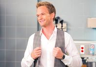 How I Met Your Mother – Kurz vor seiner Hochzeit mit Robin muss Barney (Neil Patrick Harris) Marshall aus einer misslichen Lage retten - ohne Fragen zu stellen ...
