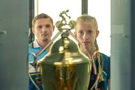 Madison - Ungebremste Girlpower – Radsport bedeutet für Madison (Felice Ahrens) einfach alles! Sie setzt alles daran, ihrem coolen und erfolgreichen Vater und Radsport-Profi (Florian Lukas) nachzueifern.