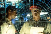 Crimson Tide - In tiefster Gefahr – Ron Hunter (Denzel Washington, l.), Kapitän Frank Ramsey (Gene Hackman)