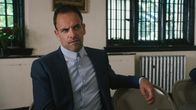 Elementary – Ob Sherlock Holmes (Jonny Lee Miller) mit seiner außerordentlichen Auffassungsgabe auch diesen Fall lösen kann?