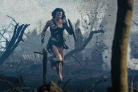 Wonder Woman – Diana alias Wonder Woman (Gal Gadot)