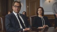 Bull – Dr. Jason Bull (Michael Weatherly, l.); Rebecca Hall (Stephanie Kurtzuba, r.)