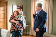 Modern Family – Dana Powell (Pameron Tucker), Eric Stonestreet (Cameron Tucker).