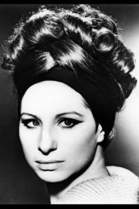 Barbra Streisand - Geburt einer Diva – Mit ihren Filmen und ihrer Musik begeistert sie ein Millionenpublikum: Barbra Streisand.