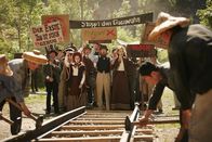 Sketch History – Das Demonstrieren gegen die Bahn hat eine lange Tradition. (Mit Holger Stockhaus, Max Giermann und Judith Richter)