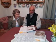 Hoagascht – Heimatforscher Hans Wagneder aus Gmunden mit seiner Frau Barbara