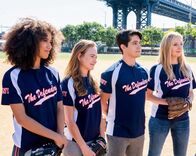 For the People – (v.li.): Jasmin Savoy Brown (Allison Adams), Britt Robertson (Sandra Bell), Wesam Keesh (Jay Simmons), Hope Davis (Jill Carlan).