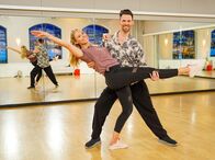 Dancing Stars – Dancing Stars (2021)