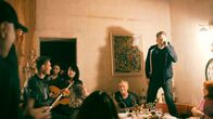 Duduk – MDR FERNSEHEN DUDUK Uhr. Sören Birke (re.) und Dirk Michaelis (mi.) bei einem Hauskonzert in Yerevan.