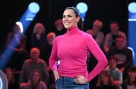 Quizduell - Olymp – Moderatorin Esther Sedlaczek.