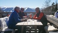 Harrys schönste Zeit – Harry Prünster und Franz Klammer treffen Klammers Freund Poldl Gruber in der Weltcuphütte.