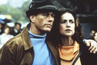 Derailed - Terror im Zug – Jacques Kristoff (Jean Claude Van Damme) und Galina Konstantin (Laura Harring)