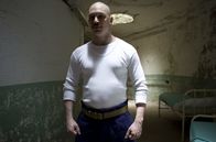 Bronson – Charles Bronson / Michael Peterson (Tom Hardy)