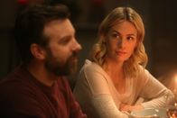 The Last Man on Earth – Melissa (January Jones, r.) ist sofort fasziniert von Tandys Bruder Mike (Jason Sudeikis, l.) ...