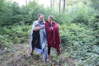 Checker Julian – Checker Julian als Römer und Markus, Experte für die Waffen der Germanen, spielen die Schlacht am Harzhorn nach. Sie hat vor mehr als 1000 Jahren stattgefunden.