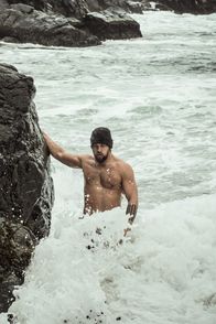 Braven – Joe Braven (Jason Momoa)