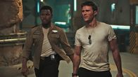 Pacific Rim: Uprising – Jake Pentecost (John Boyega, l.); Nate Lambert (Scott Eastwood, r.)