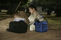 Dr. House – Im Auftrag von Dr. House schleicht sich Dr. Lawrence Kutner (Kal Penn), zusammen mit den anderen Jobanwärtern, nachts auf den Friedhof, um eine Leiche auszugraben ...