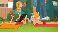 Power Sisters – Max und Wendy genießen das Freibad, bis Marine auftaucht.