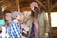 Bless This Mess – Mike (Dax Shepard, l.); Rio (Lake Bell, r.)