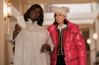 Elsbeth: Ein besonderer Fall – (L-R): Retta als Margo Clarke und Carrie Preston als Elsbeth Tascioni