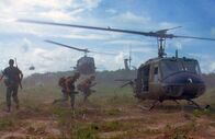 Vietnam – military, vietnam war, soldiers, helicopters, dust, 1966, us army, us, usa, operation wahiawa, infantry, aircraft, guns, weapons, heavy artillery, combat boots, men in uniform, south vietnam, victims, destruction, background, wallpaper / Wietnam, wojna w Wietnamie, helikopter, żołnierz