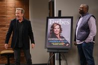 Last Man Standing – Mike Baxter (Tim Allen, l.); Chuck Larabee (Jonathan Adams, r.)