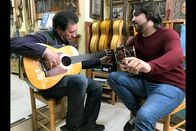 GEO Reportage – Der 23-jährige Alvaro Pérez, mit Künstlernamen "El Martinete", ist ein junger aufstrebender Flamenco-Gitarrist aus Granada.
