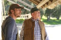 Bless This Mess – Mike (Dax Shepard, l.); Beau Bowman (David Koechner, r.)