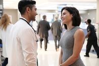 Atlanta Medical – Atlanta Medical Staffel 2 Folge 5 Flirt: Manish Dayal als Devon Pravesh, Jenna Dewan als Julian Booth Copyright: SRF/Twentieth Century Fox Film Corporation