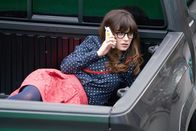 New Girl – Ihr Versuch, Sam klarzumachen, dass sie nicht verrückt ist, läuft für Jess (Zooey Deschanel) ganz anders, als geplant ...
