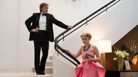 The Apprentice - The Trump Story – Donald Trump (Sebastian Stan) ist mittlerweile ein erfolgreicher Geschäftsmann und mit dem Model Ivana (Maria Bakalova) verheiratet.