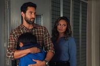 Navy CIS: Hawaii – Jesse Boone (Noah Mills, l.); Jane Tennant (Vanessa Lachey, r.)