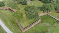 Lost Places – Als Vorbild für Fort Jackson dienten europäische Festungsanlagen. Die sternförmige Bauweise am Ufer des Mississippi eignete sich ideal zum Attackieren von Kriegsschiffen.