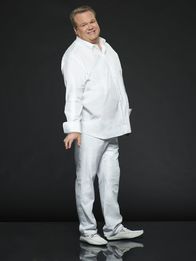 Modern Family – Cameron Tucker (Eric Stonestreet)
