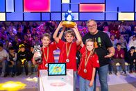 1, 2 oder 3 – Das rote Team aus Bayern konnte sich einen Pokal sichern.