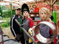 SOKO Donau – (v.li.): Michael Steinocher (Wolle), Birgit Riegler (Fee), Coco Huemer (Luzia).
