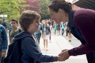 Wunder – Auggie (Jacob Tremblay, l.); Isabel (Julia Roberts, r.)